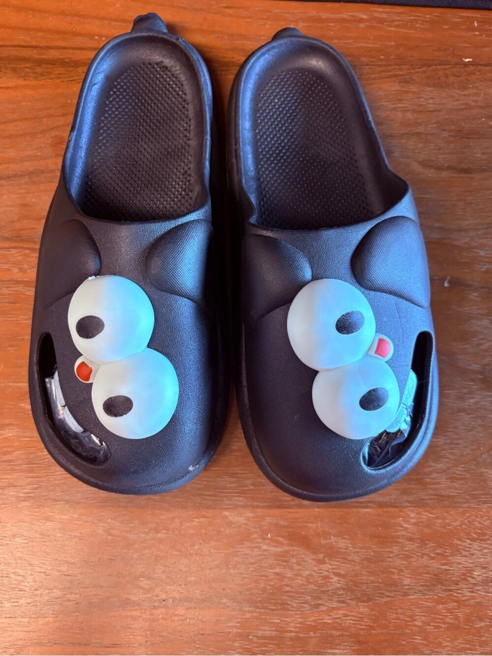 Black Cartoon Eye Clogs Slides Size 40/41 (US Women’s 9–10 / Men’s 7–8) NWOT
